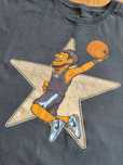 Koszulka LeBron James Nike z serii kultowej puppets Kobe Jordan