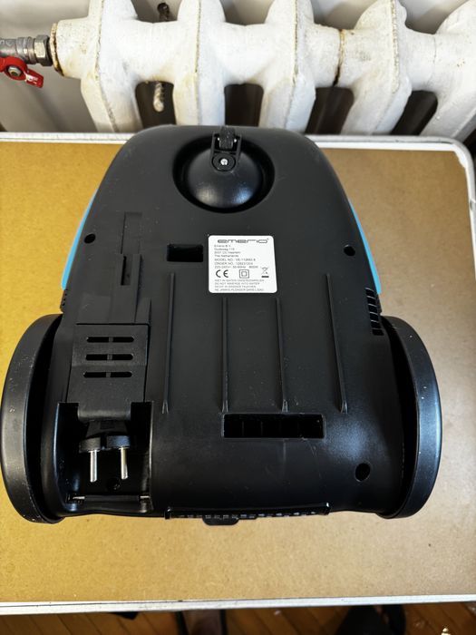 Пилосос Emerio CompactPro 800W з контейнером, потужний, стан гарний