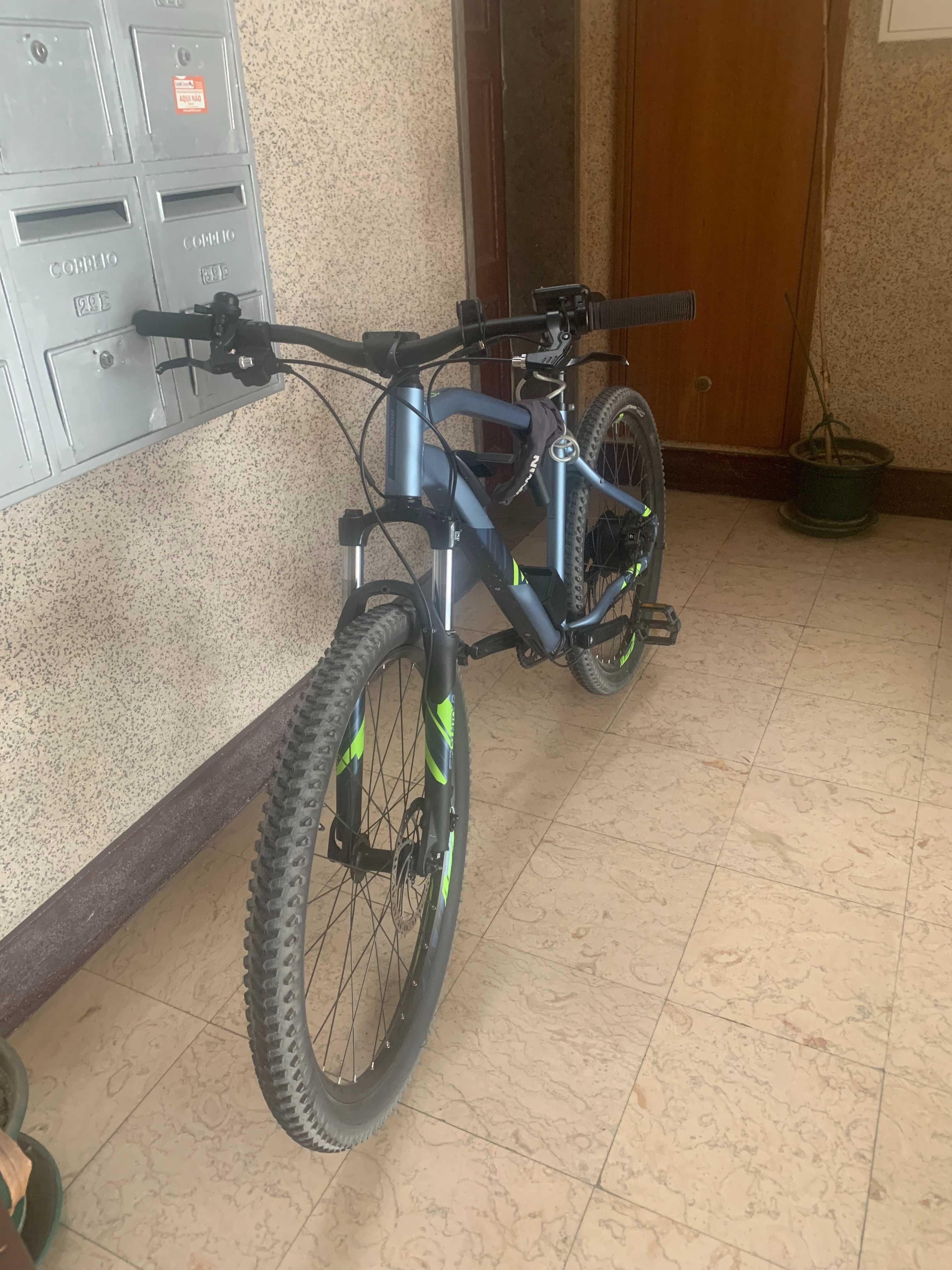 Bicicleta ELÉTRICA E ST 100