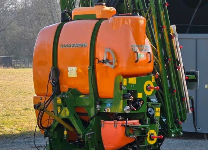 Opryskiwacz amazone uf 1501 15m przebieg TYLKO 8600ha