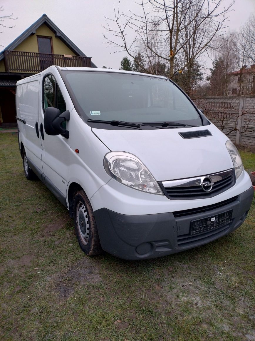 Opel Vivaro 2006r.