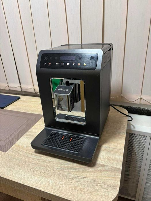 Кавомашина KRUPS Evidence One EA895N10 5000 грн.