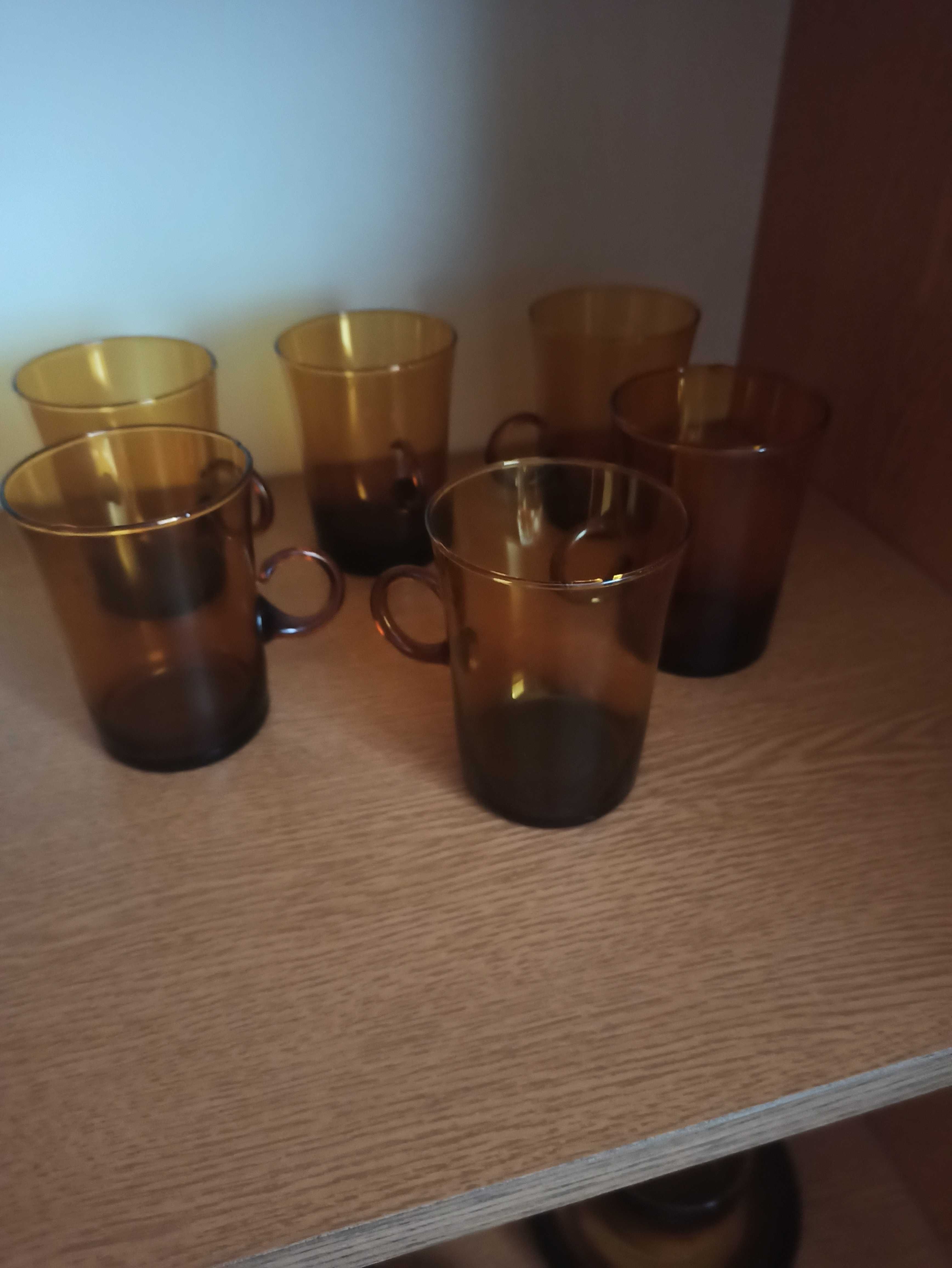 Brązowe szklanki z uchwytem  PRL