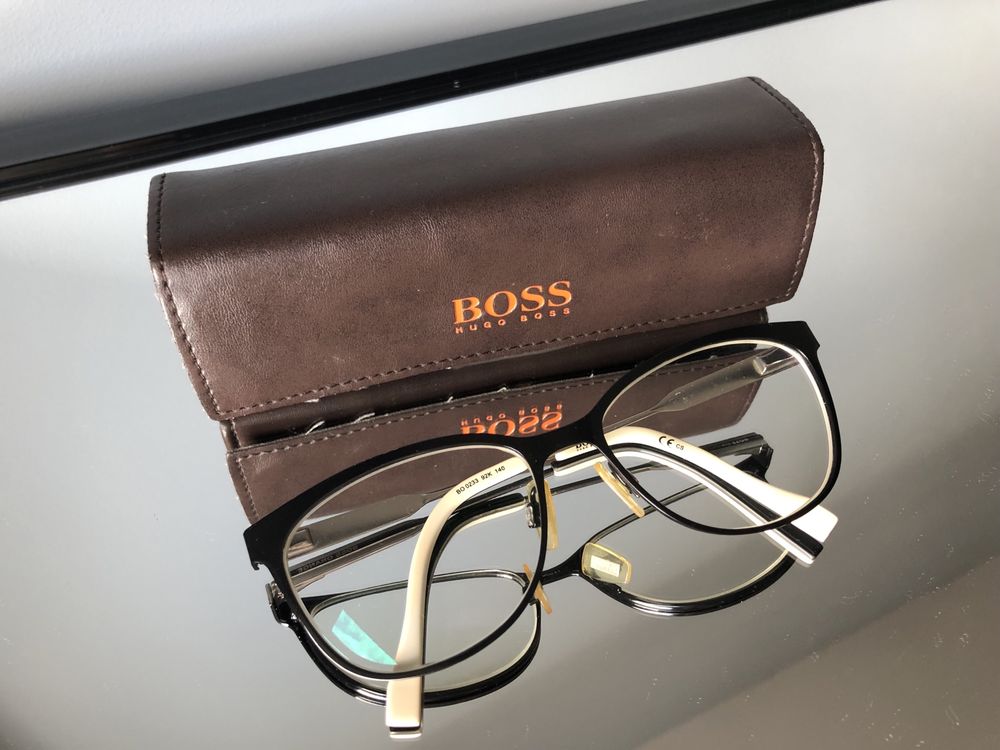 Oprawki okulary korekcyjne Hugo Boss 0233 z etui