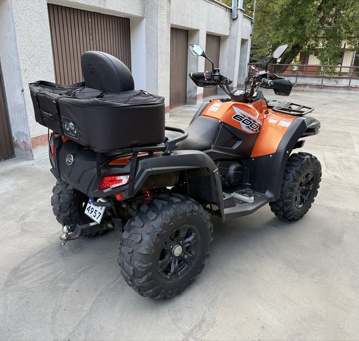 Quad CF Moto 600 EPS Pług Kufer Hak Wciągarka