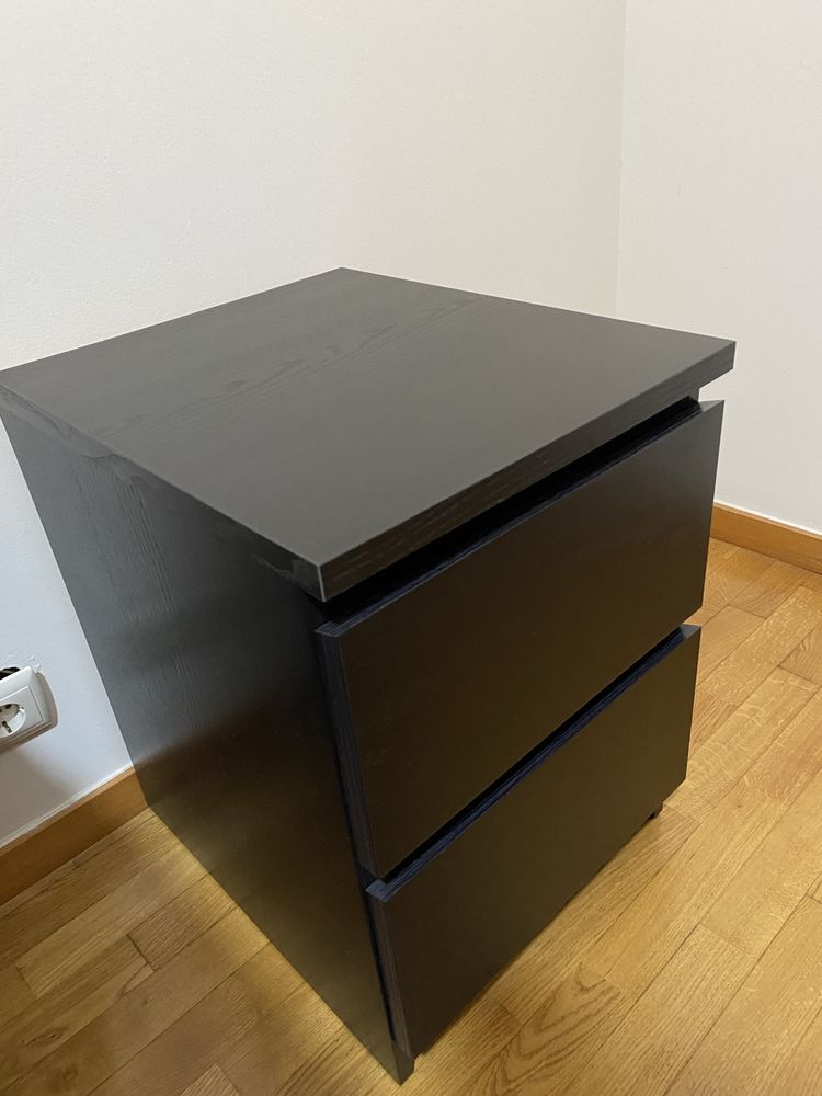 Mesa de cabeceira IKEA