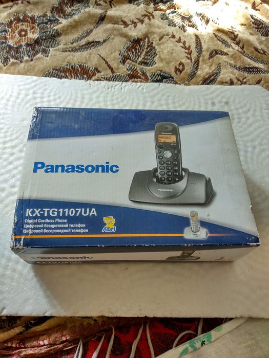 Телефонный аппарат рабочий.