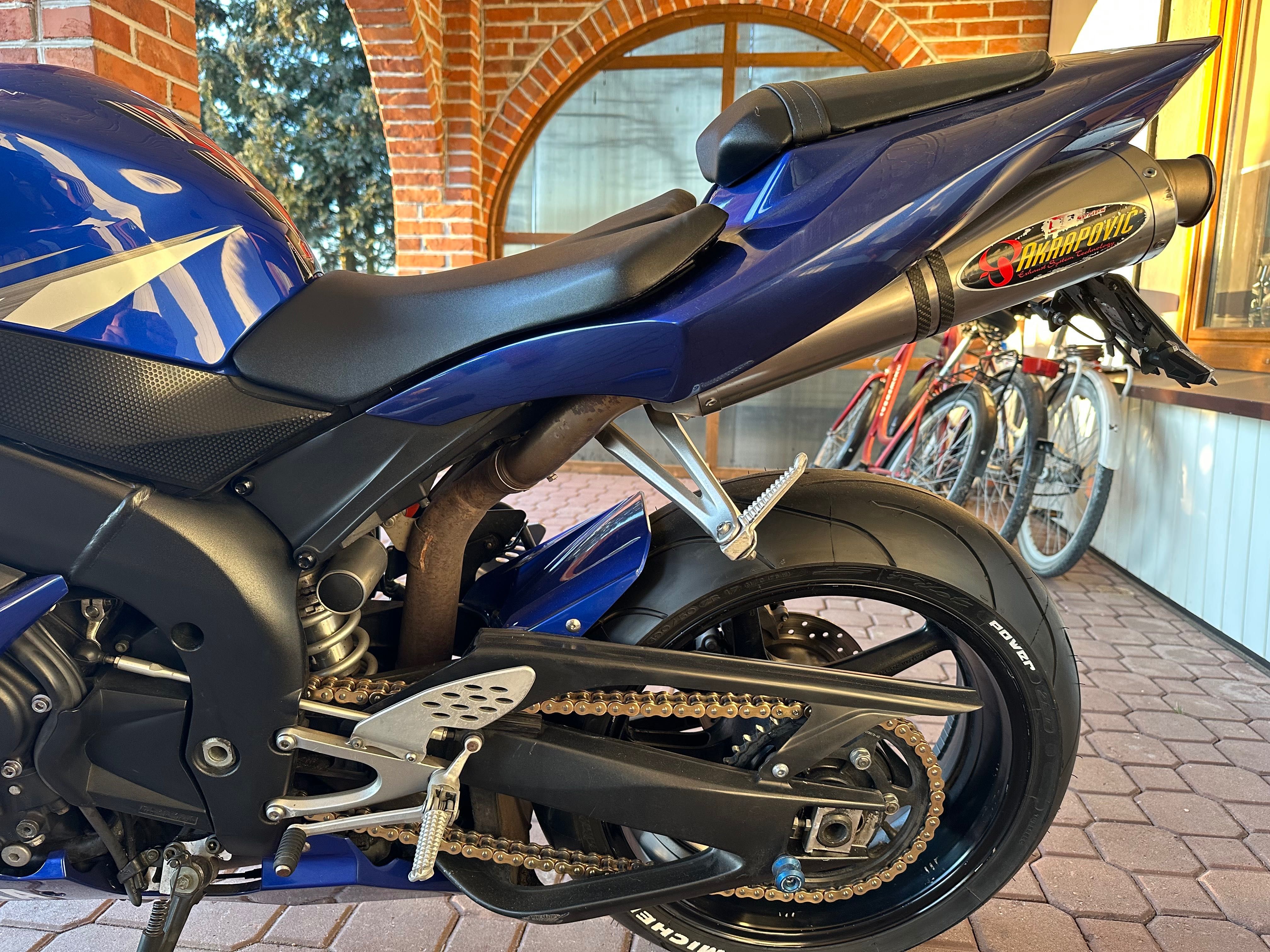 Sprzedam Yamaha R1 RN12 2005r