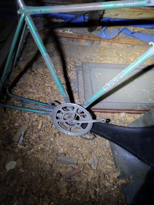 Продам раму велосипеда "Турист"и "Десна"