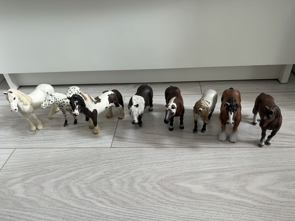 Figurki Schleich Ogiery i klacze