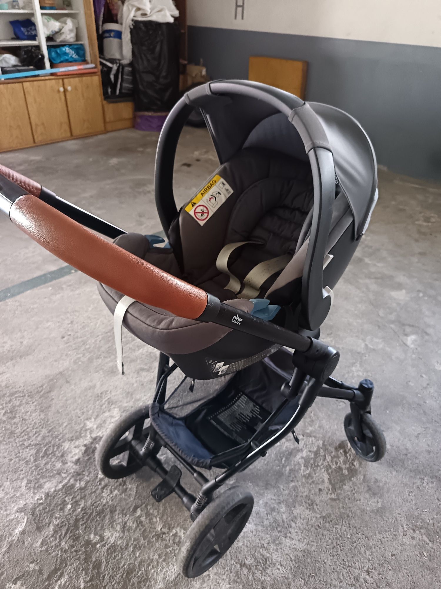 Carrinho de bebê completo