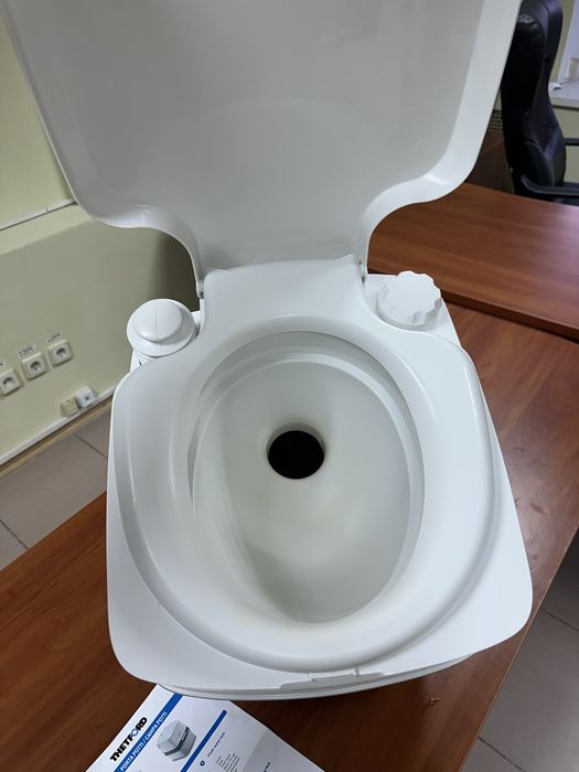Стан нового. Хімія в комплекті. Біотуалет Thetford Campa Potti XGL