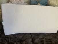 OKAZJA SKÖNAST Materac piankowy 60x120x8 cm plus prześcieradła