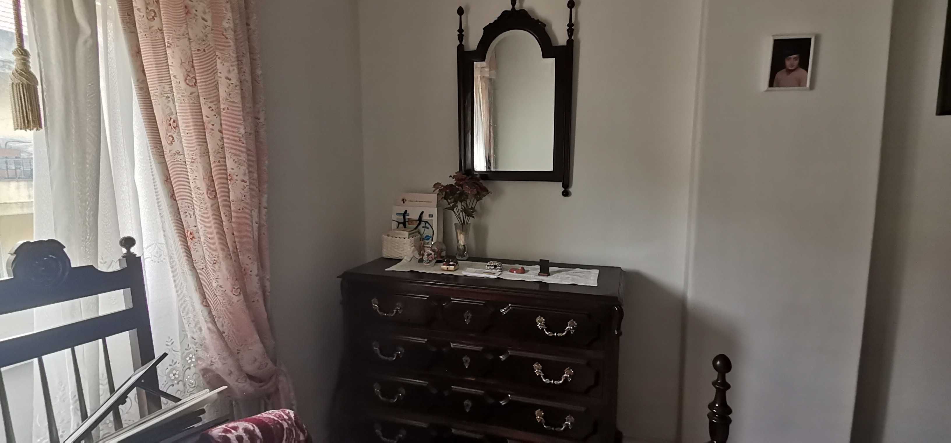 Mobília quarto casal mogno