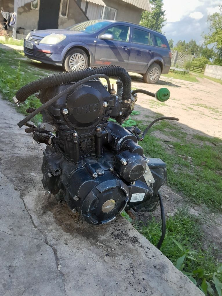 Мотор на мотоцикл 150 куб водяне охолодження