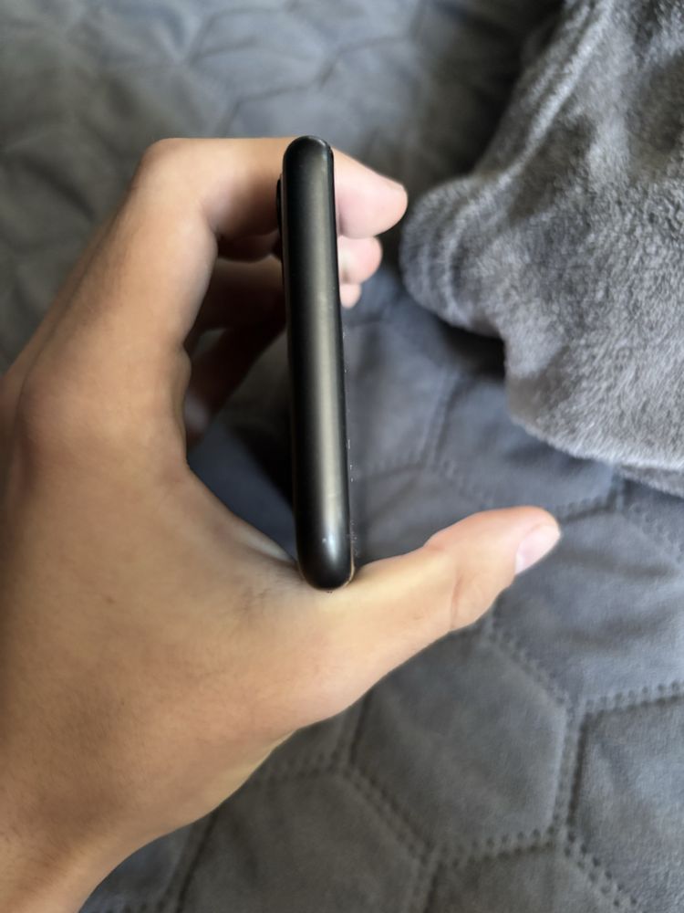 Iphone 11 bez wad