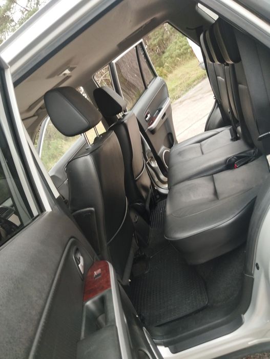 1.9ddis full opcja,Xenon,4x4,wentylowana skóra,keylesgo