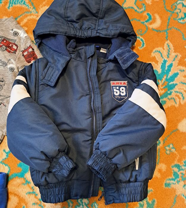 Paka ubrań dla chłopca kurtka, spodnie, piżama, bluzy 98/104