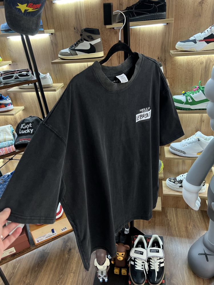 Футболка VETEMENTS “My name Is” Logo Faded Black