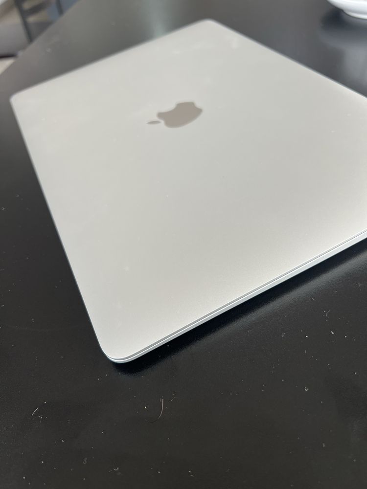 Vendo o troco macbook air 2020  processador m1