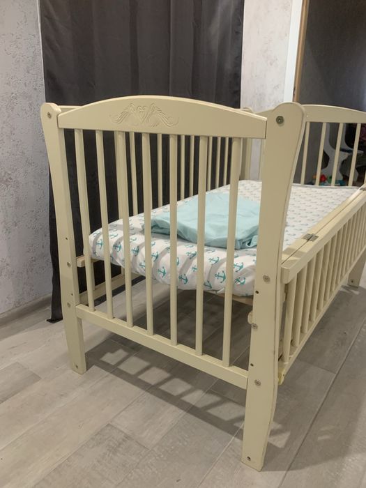 Дитяче ліжечко, ліжко