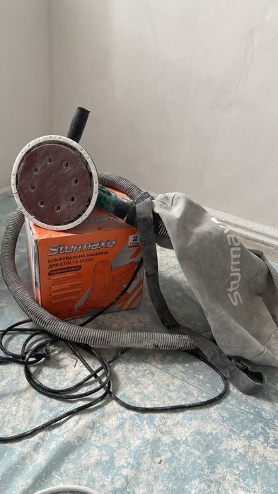 Шліфмашинка з мішком для пилу