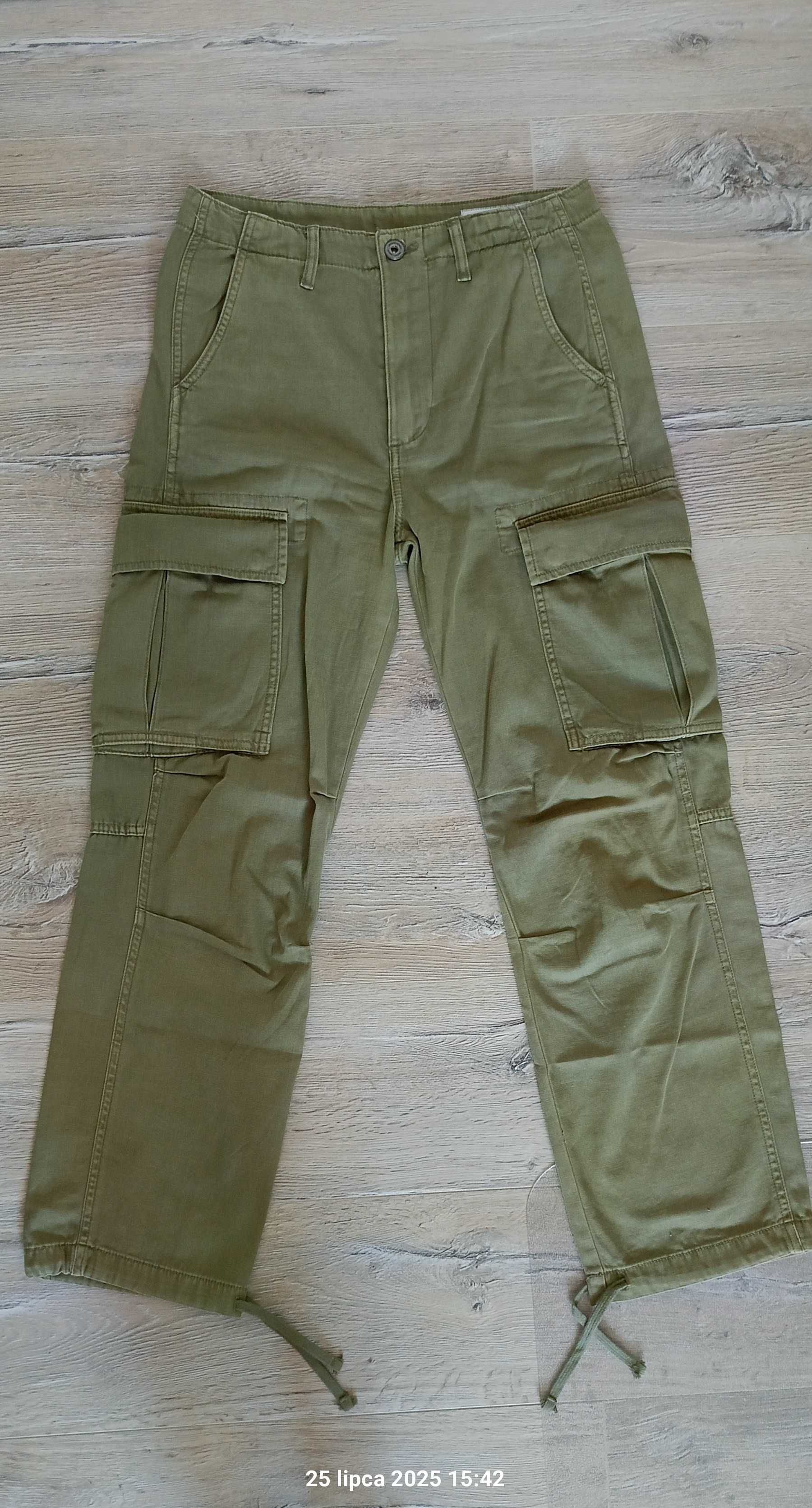 Zara spodnie wysoki stan i boczne kieszenie nowe oliwkowe r. 32