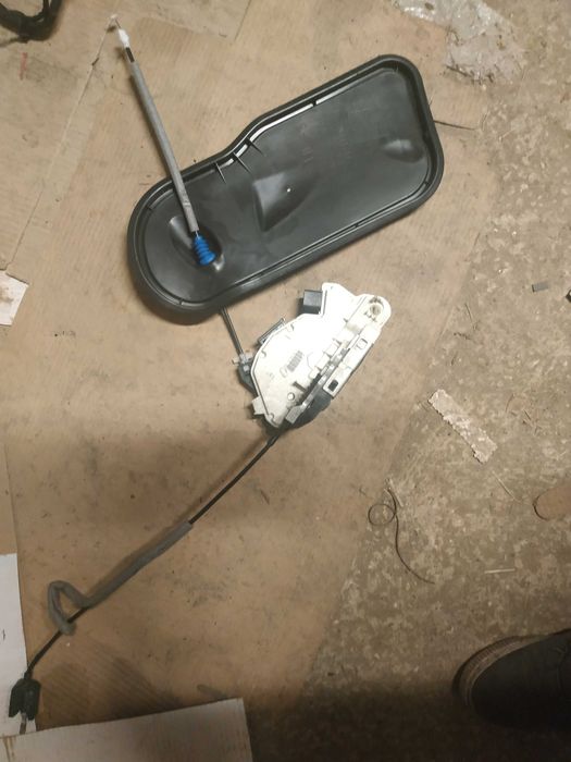 Zamek drzwi citigo lewy przód z linkami