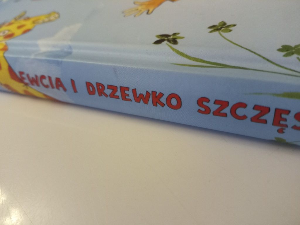 Ewcia I drzewko szczęścia - Ostrowska