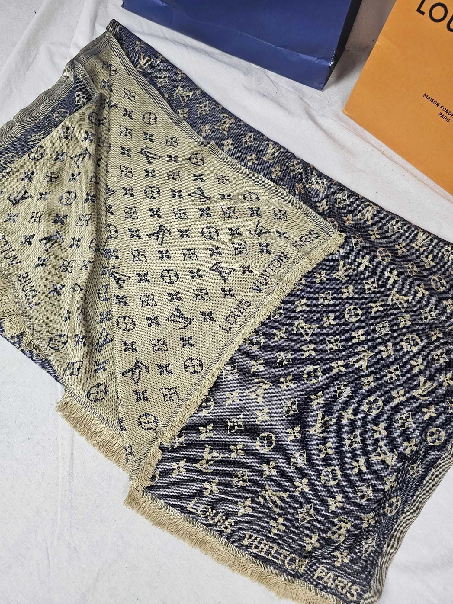 Szalik damski Louis Vuitton szal chusta LV hit