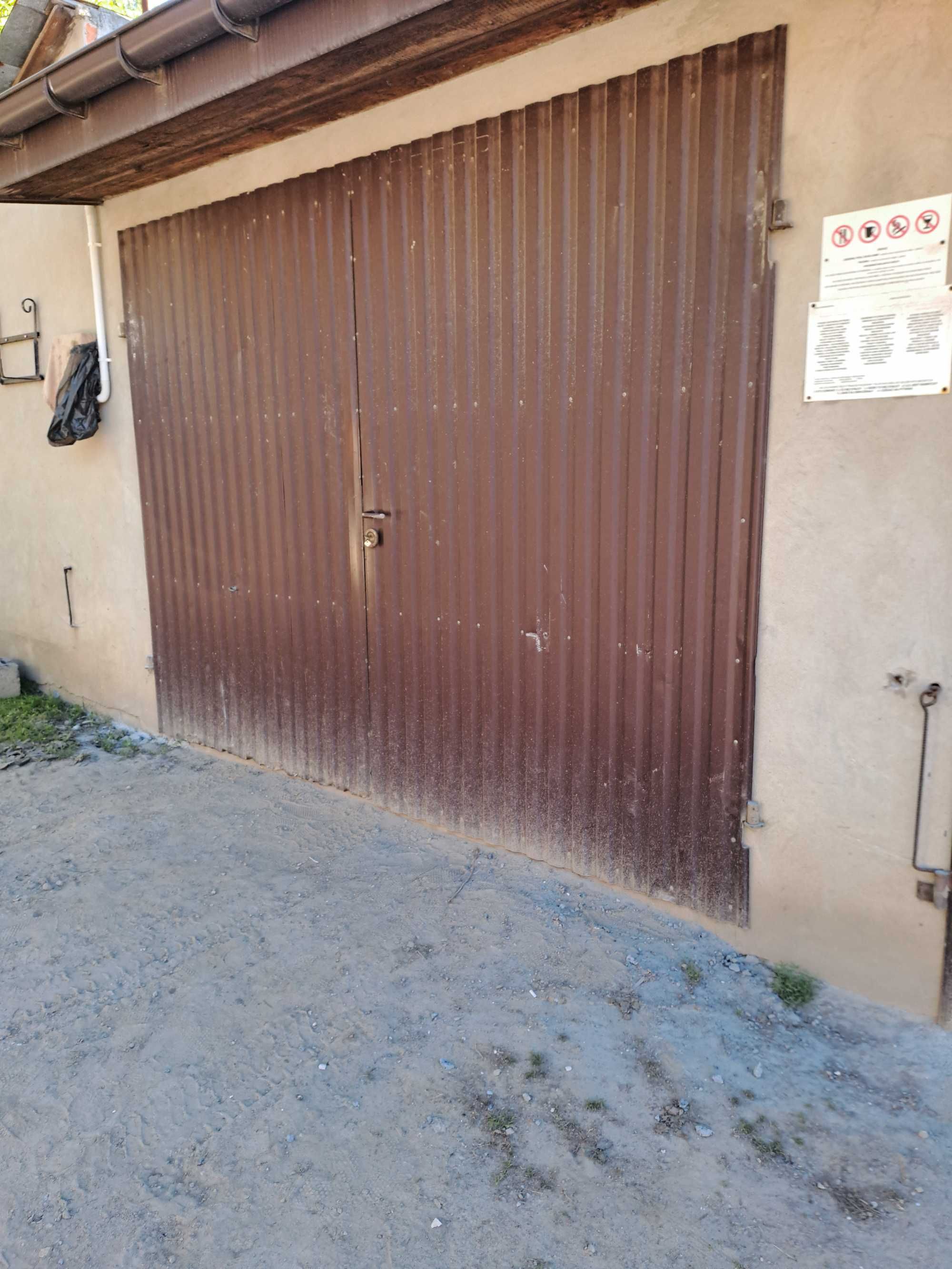 Drzwi, brama garażowa
