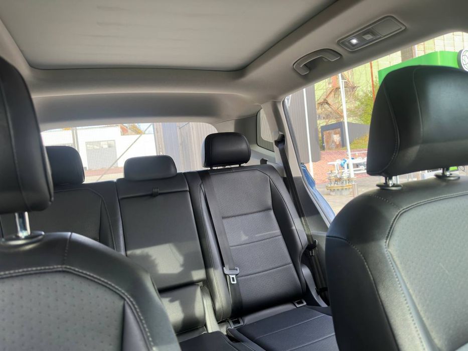 Продаж авто Volkswagen Tiguan 2.0 бензин