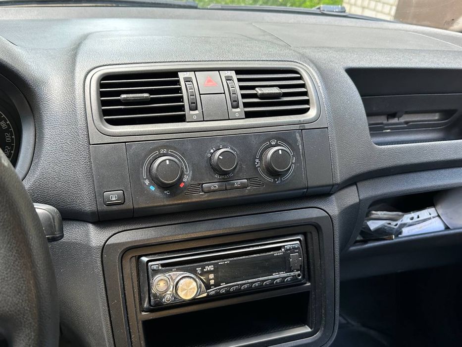 Продам Skoda Fabia 1.4 газ бенз