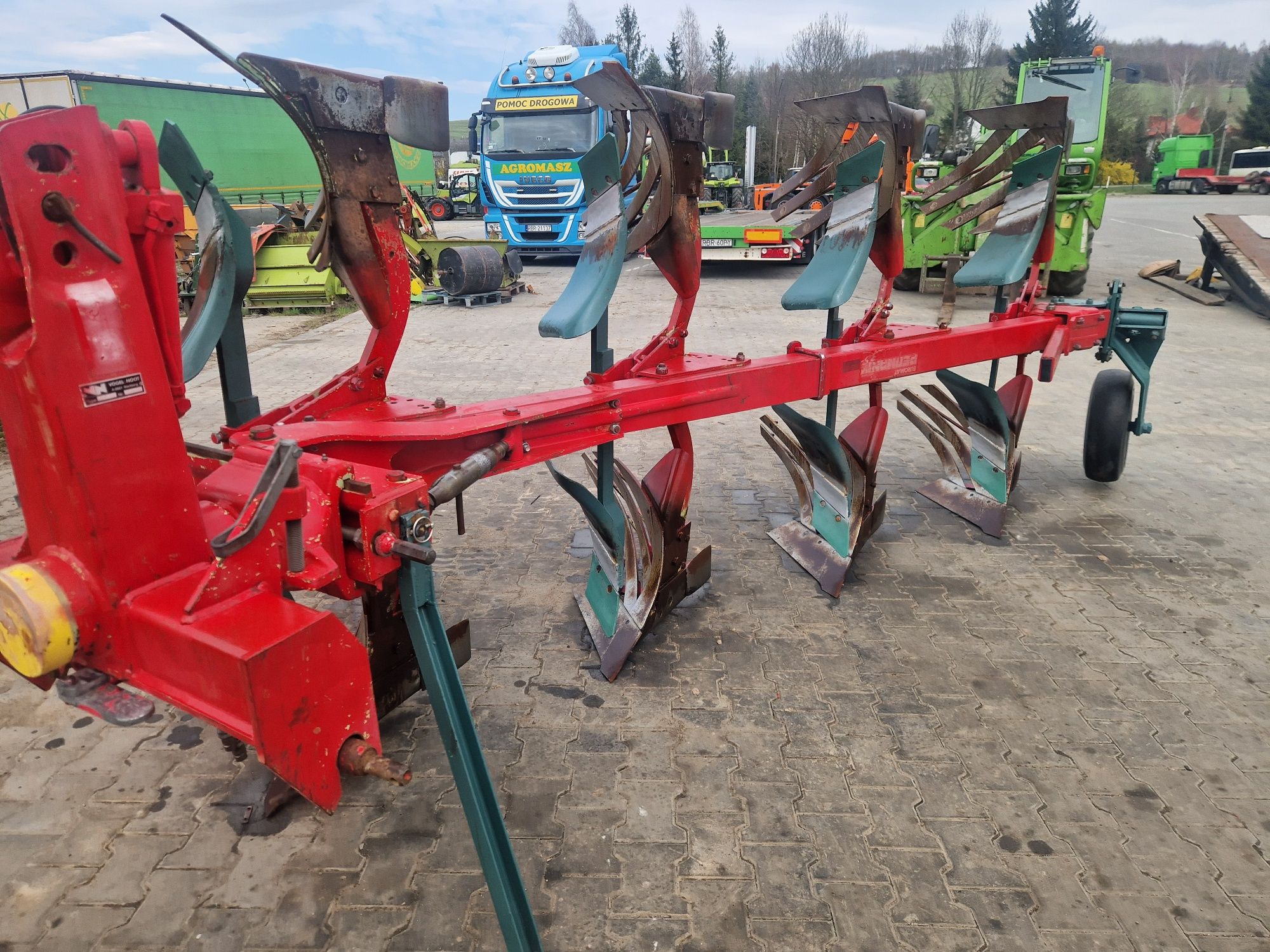 Pług 4 skibowy Lemken Vogel Noot ażurowy
