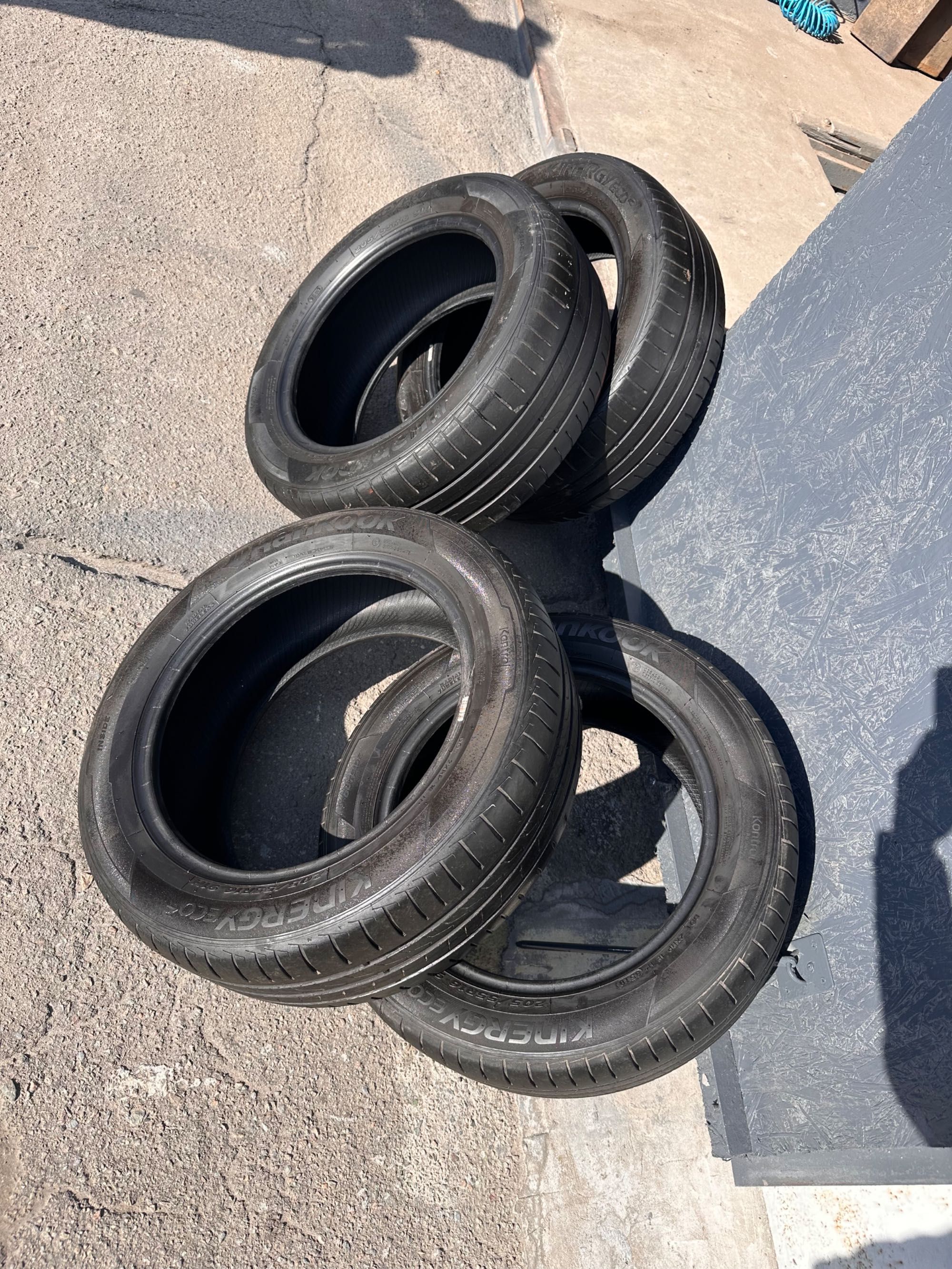 Резина 205/55R16