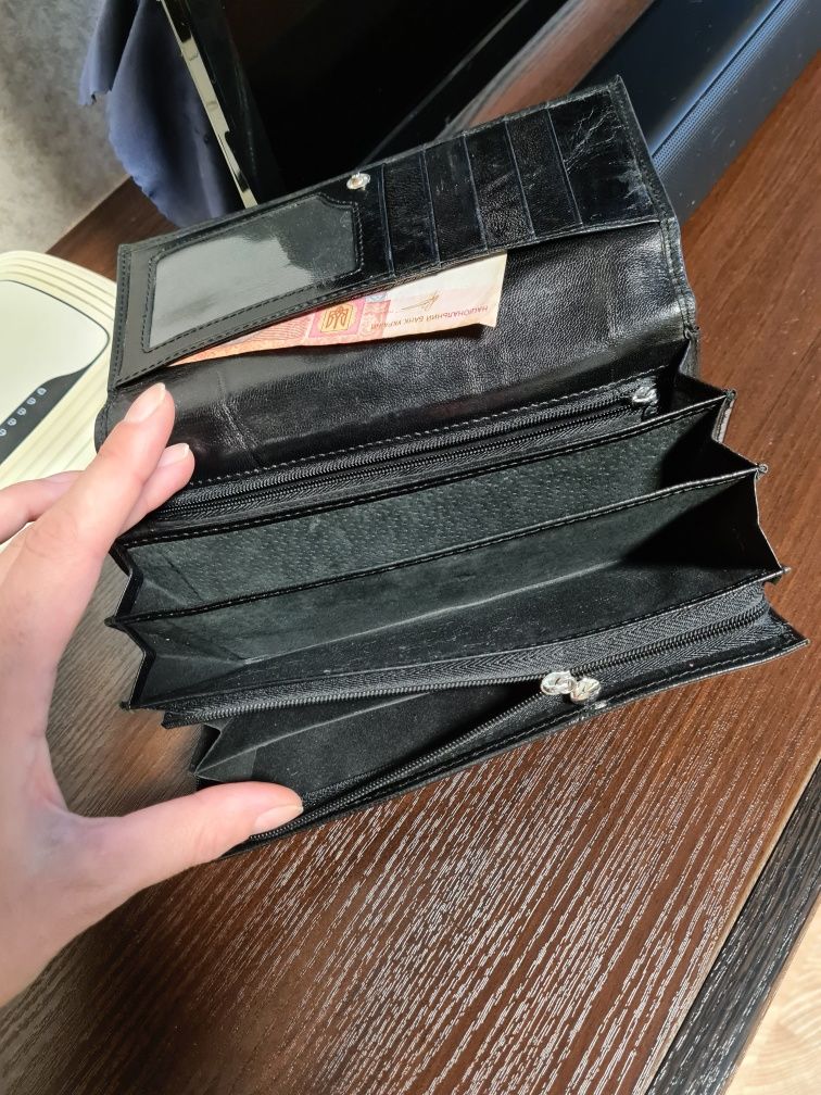 Продам кожаный кошелек