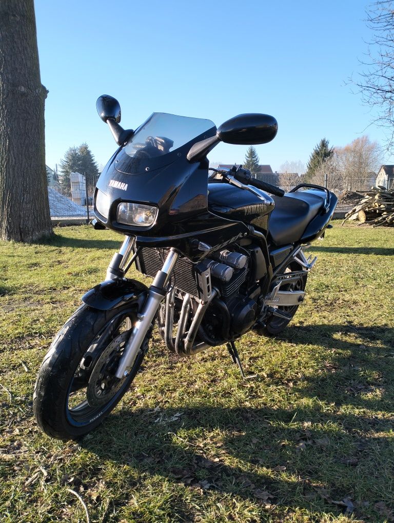 Yamaha Fazer 600