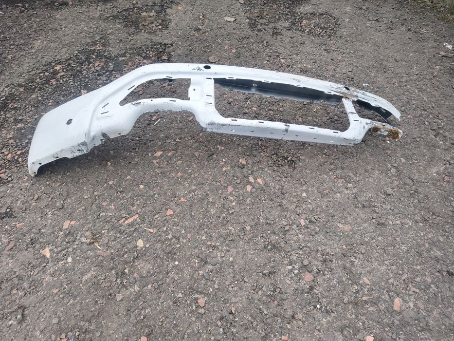 Ford f 150 lightning бампер передній.