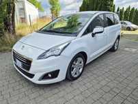 Peugeot 5008 1.6 HDI 120km 7 foteli bez rdzy DVD NAVI led