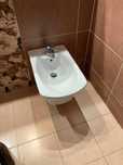 Bidet podwieszany