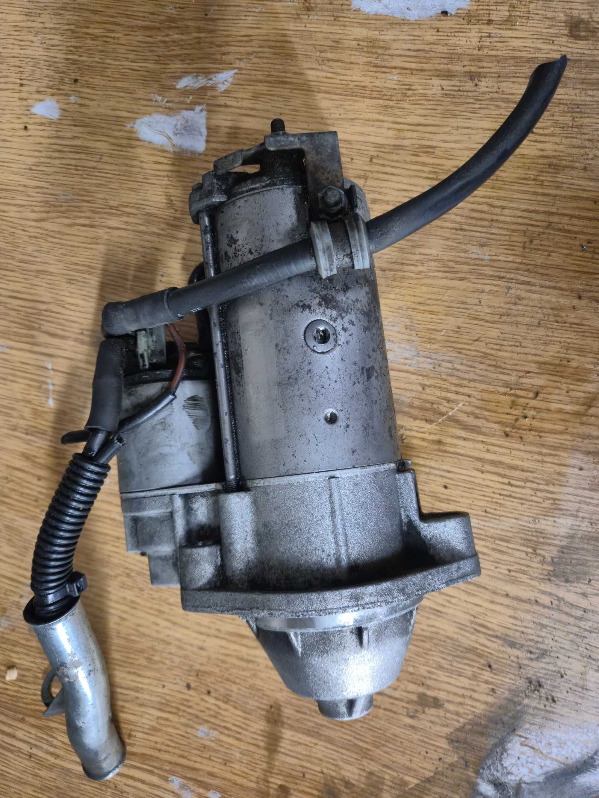 Audi a4 b5 1.9tdi ajm 85kw rozrusznik 024E