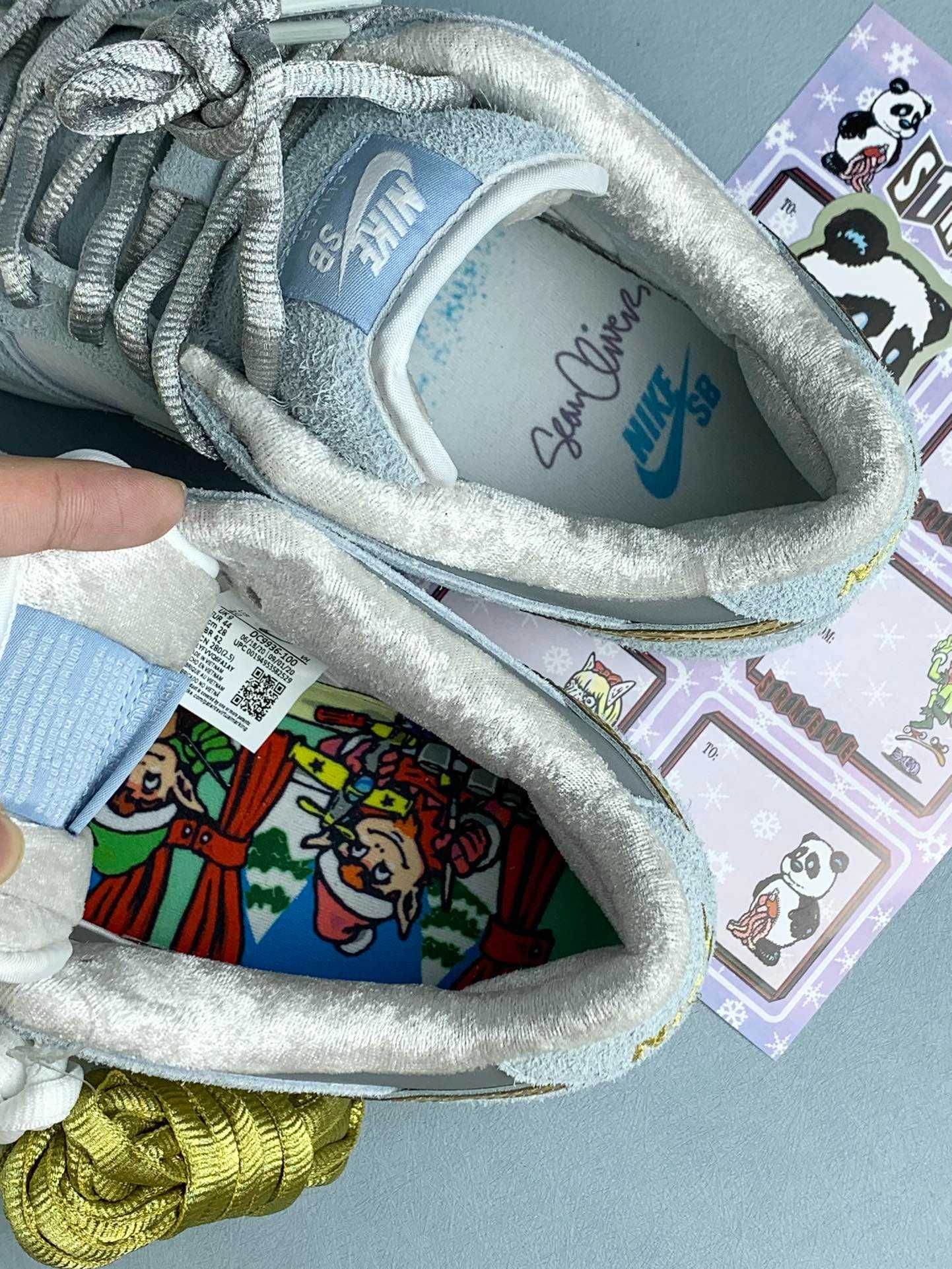 Sean Cliver x NK SB Dunk Low R.42