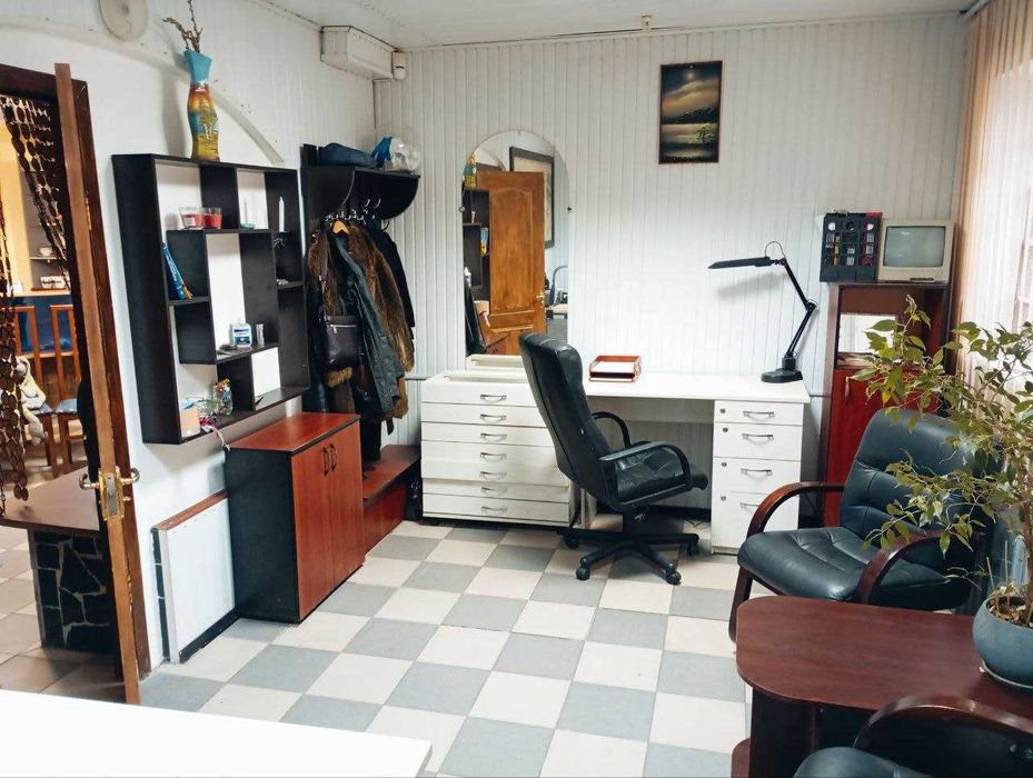 продаж комерційного приміщення на Вечірньому Бульварі