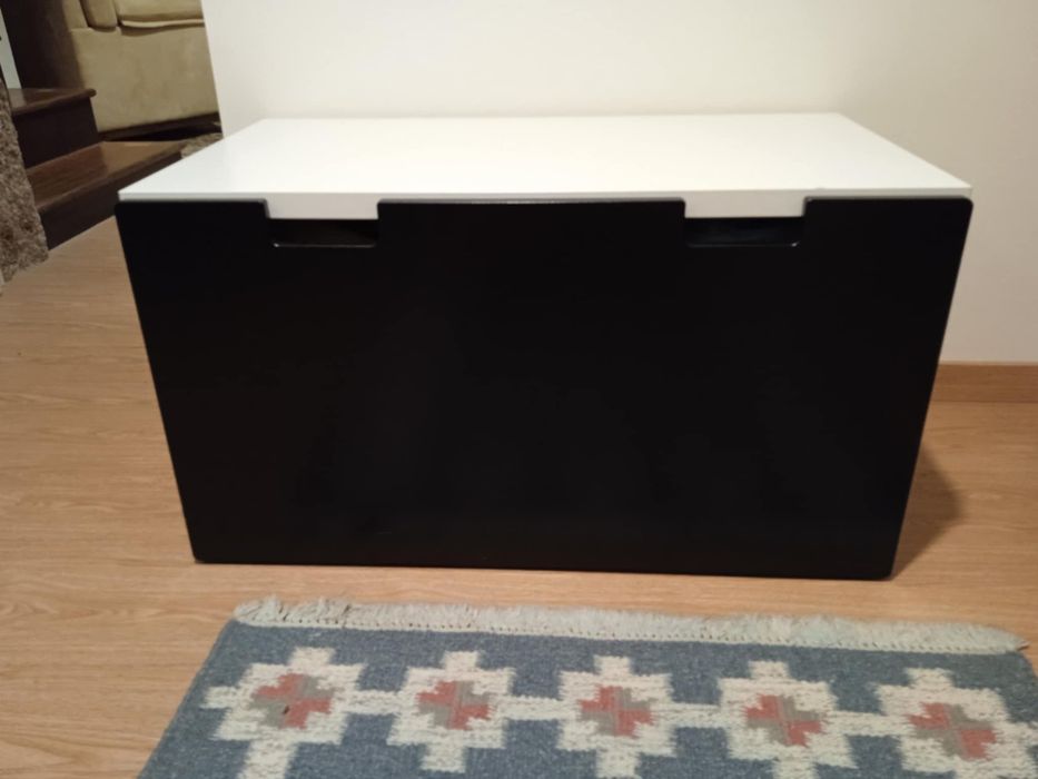 Baú banco com arrumação IKEA