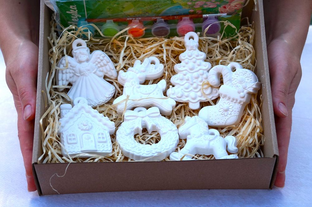 Набір для творчості "Ялинкові прикраси" 7шт гіпсових іграшок.