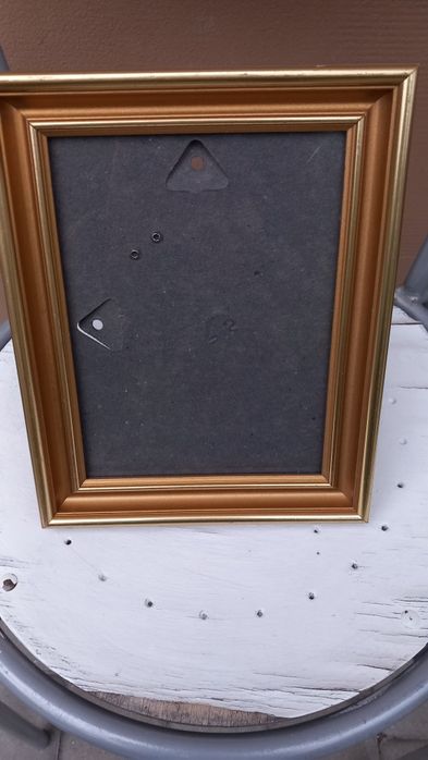 Złota ramka na zdjęcia