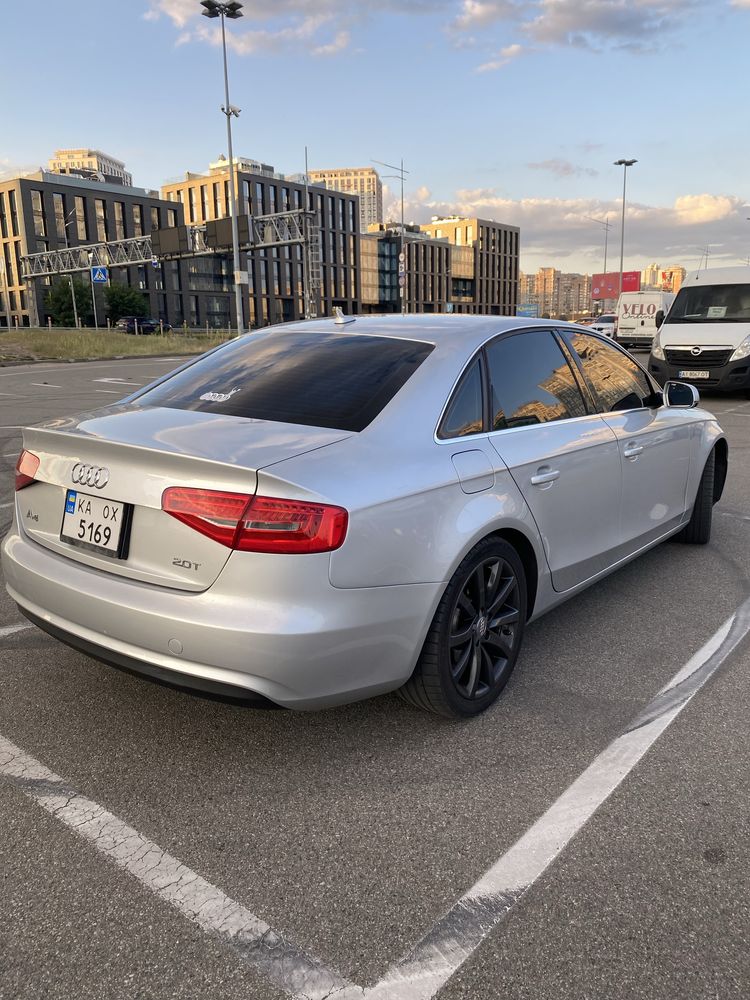 Продам Audi A4 B8