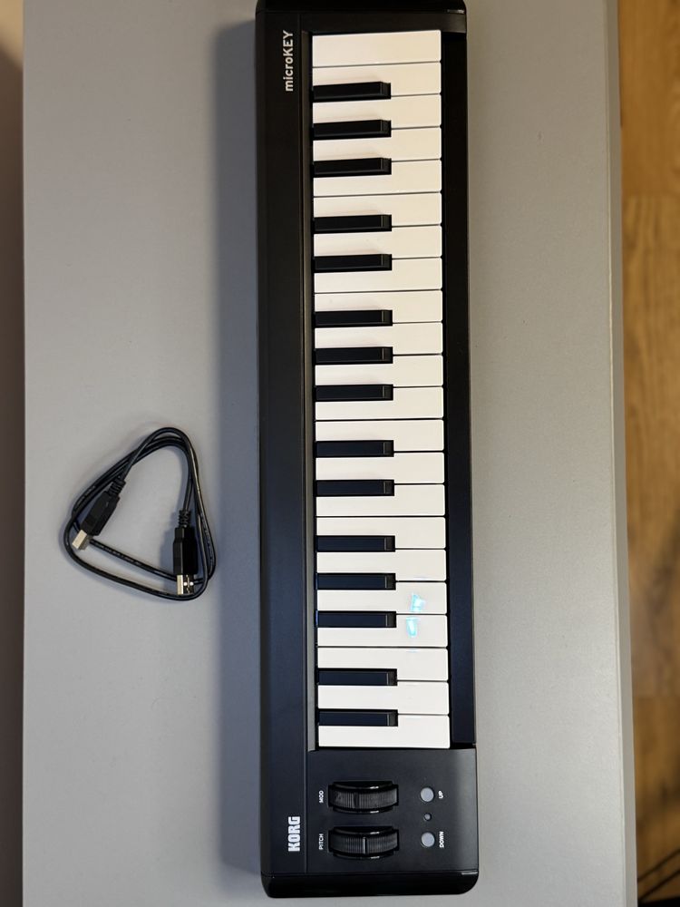 Korg Microkey 2-37 | MIDI клавіатура 37 міні-клавіш