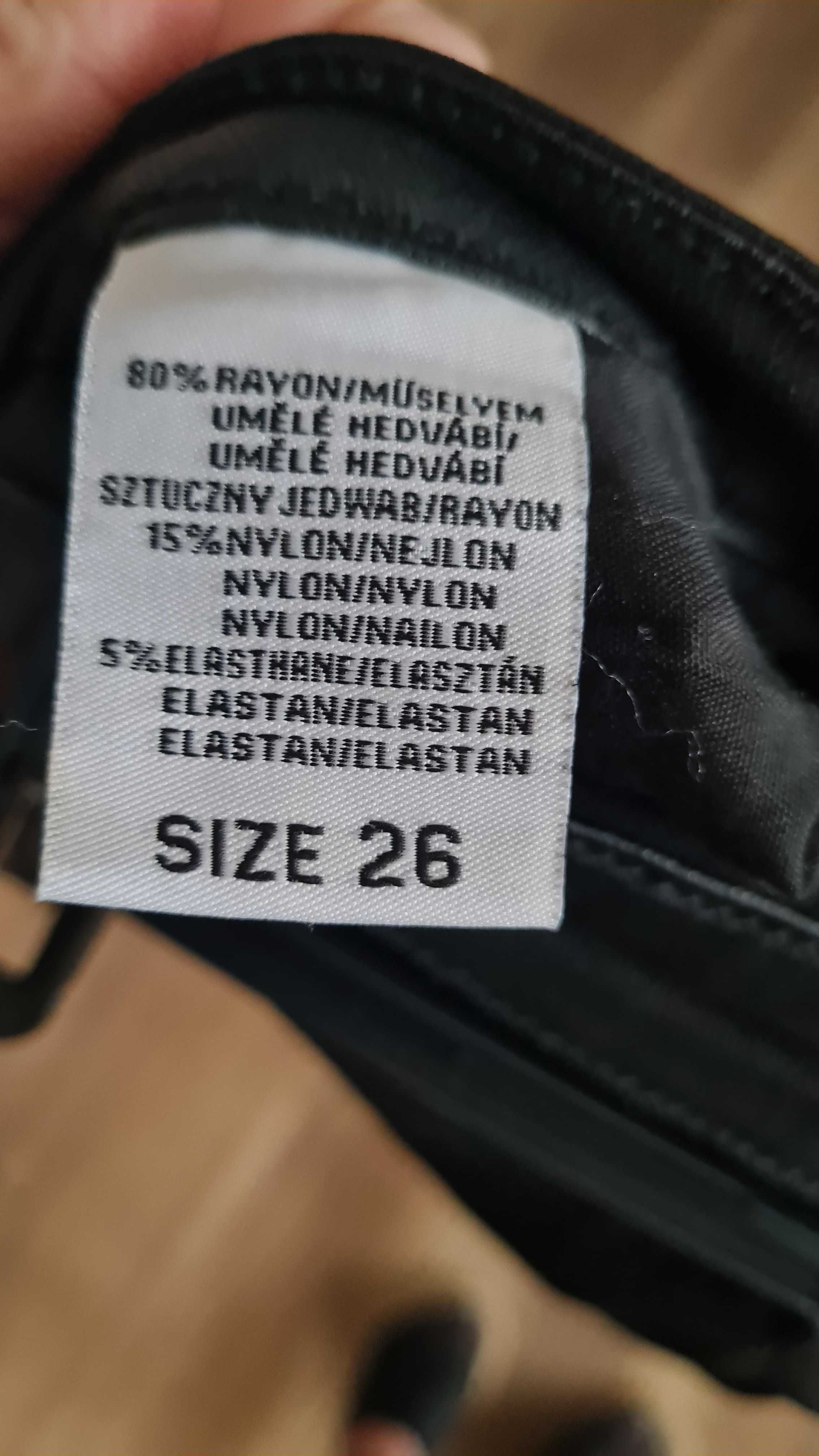 Spodnie woskowane z wysokim stanem Fashion Jeans XS