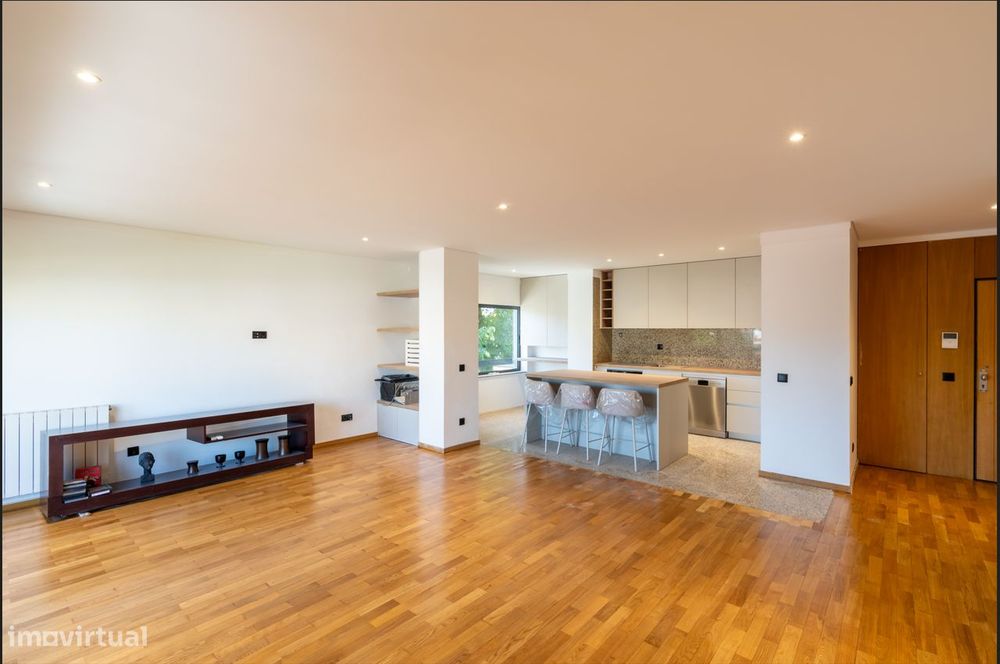 Excelente T3 renovado no centro da Maia